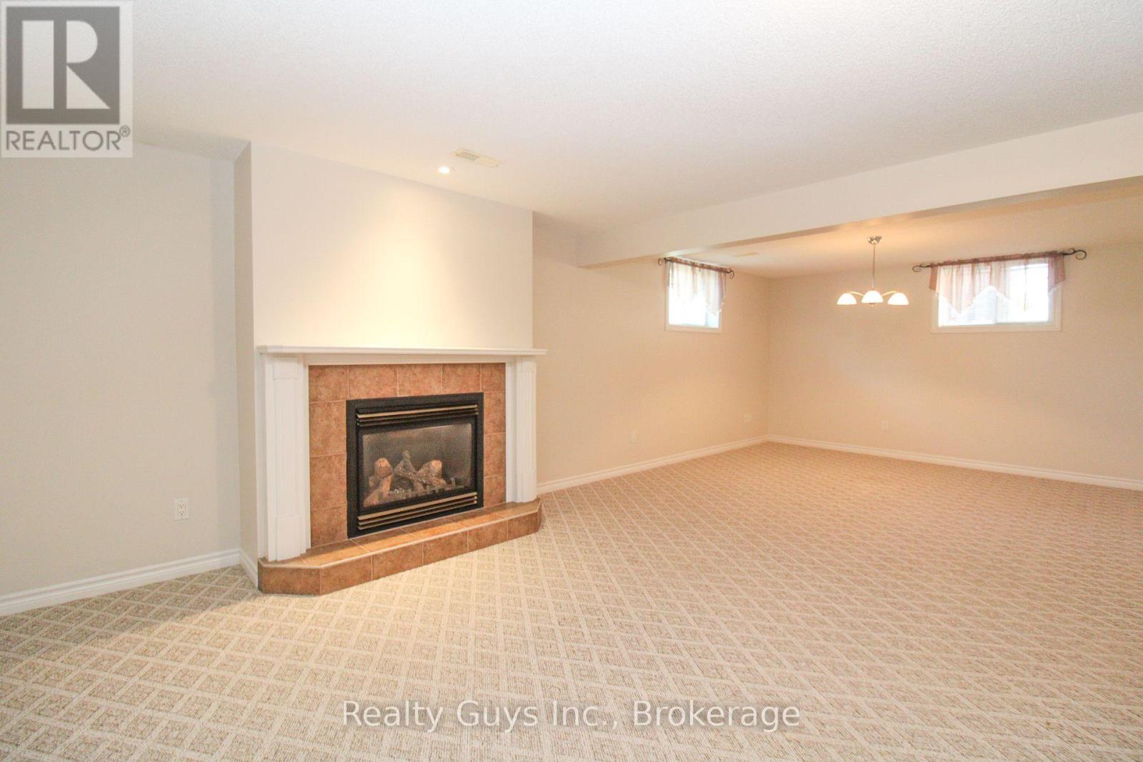 1682 KEPPLER CRESCENT - 38
