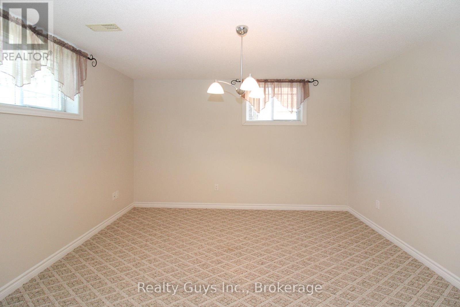 1682 KEPPLER CRESCENT - 40