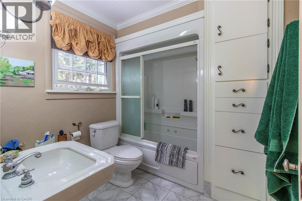 312 NELSON Street W - 34