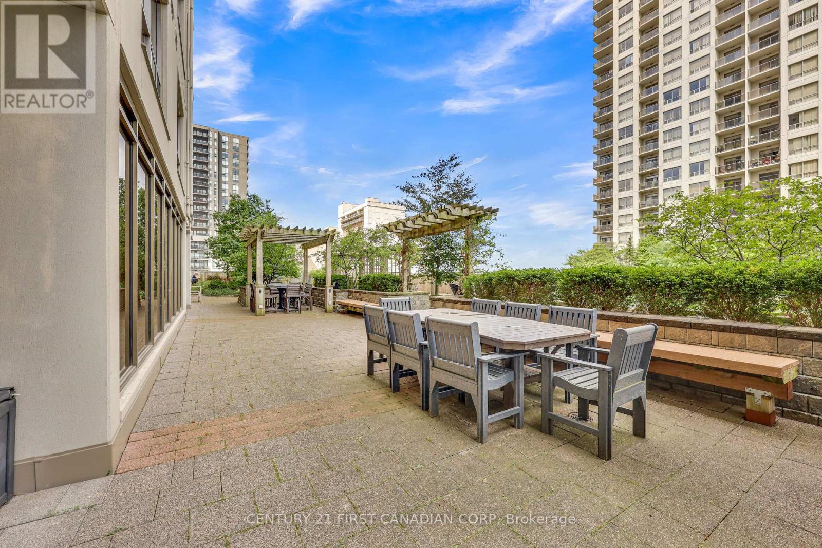 #2108 330 RIDOUT STREET N - 36