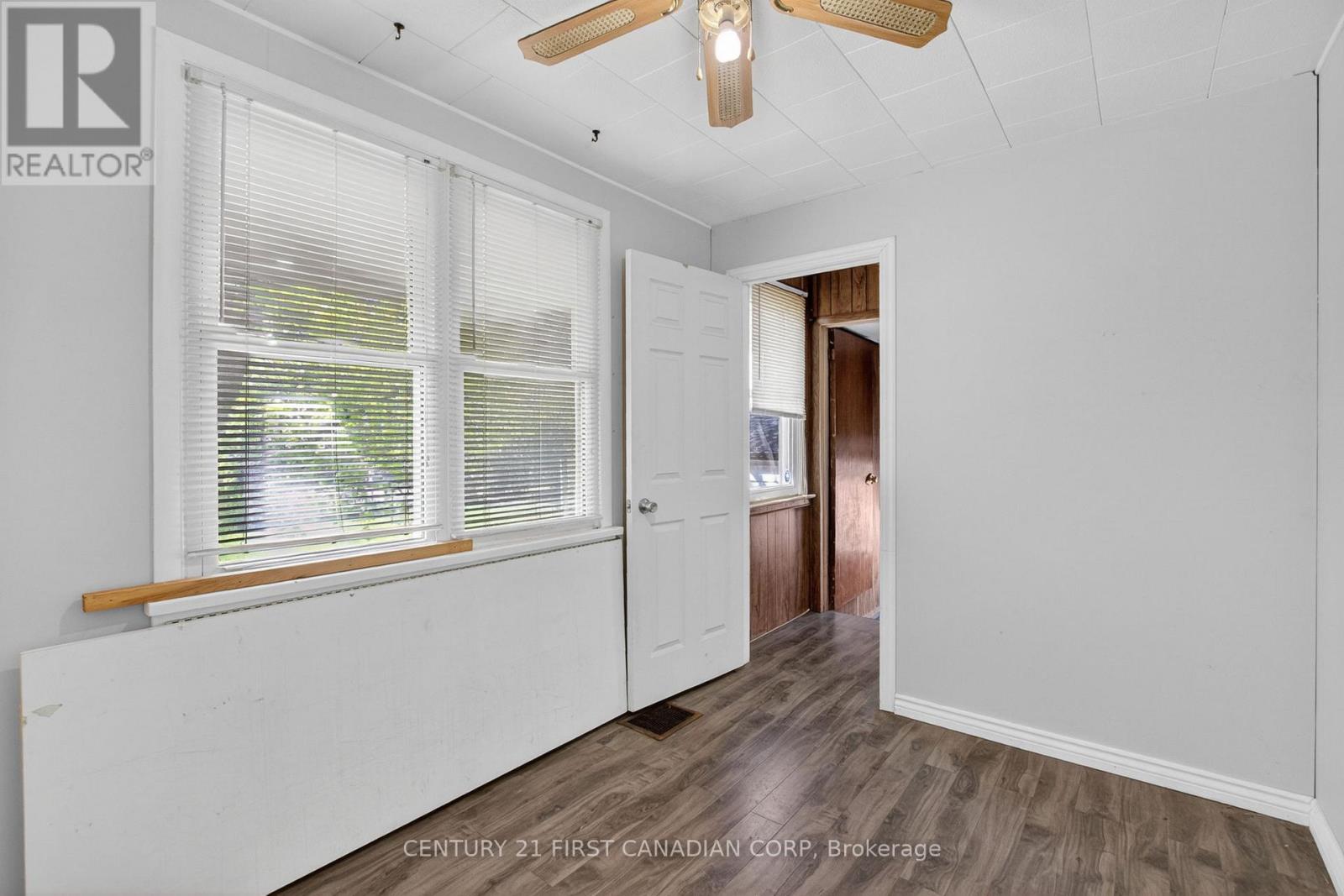 57 DOULTON STREET - 15