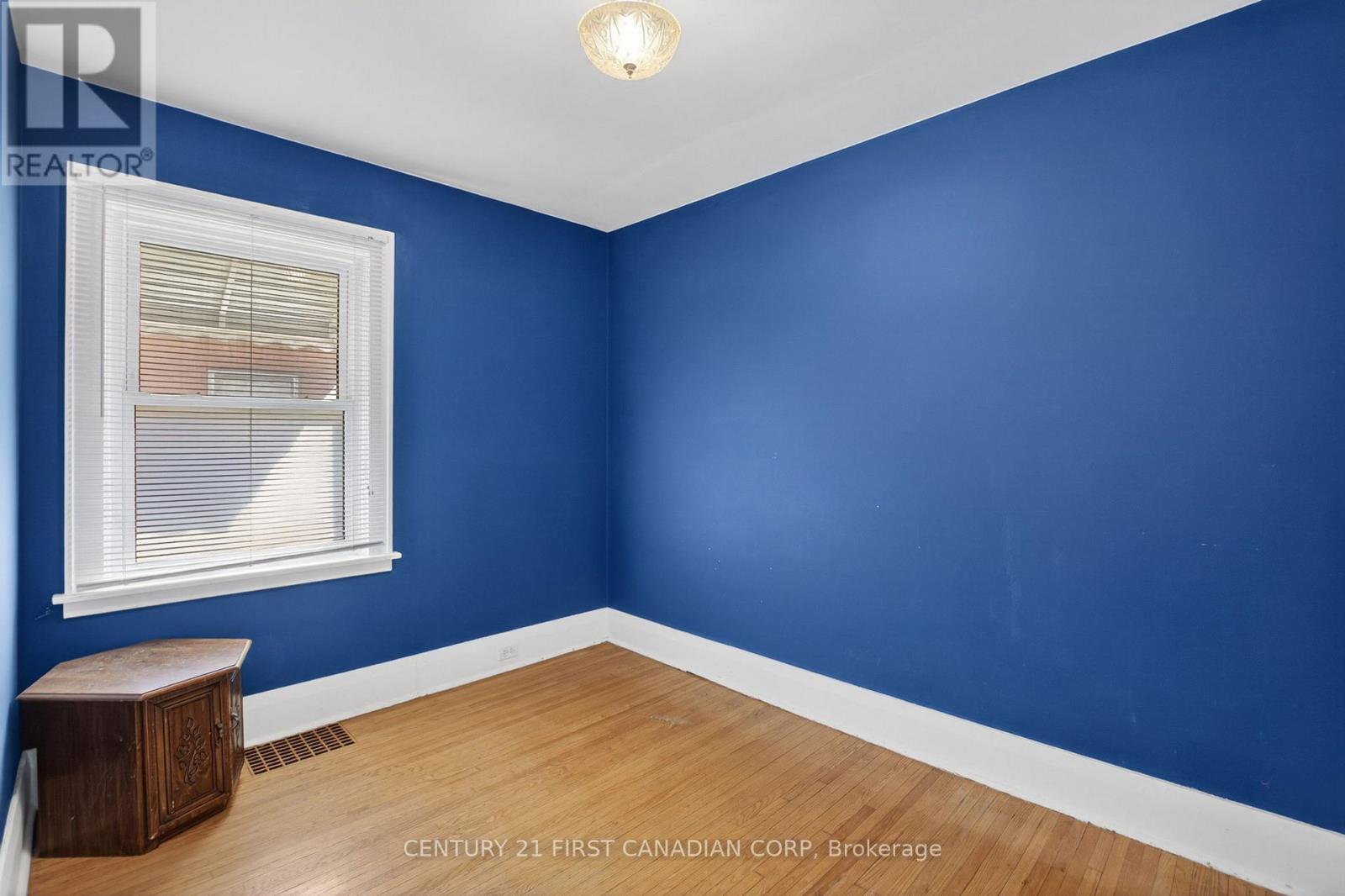 57 DOULTON STREET - 16