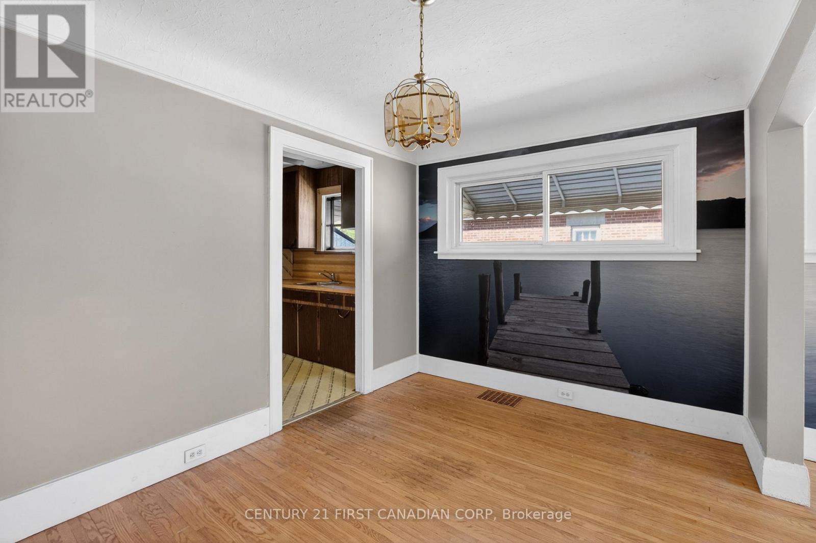 57 DOULTON STREET - 9