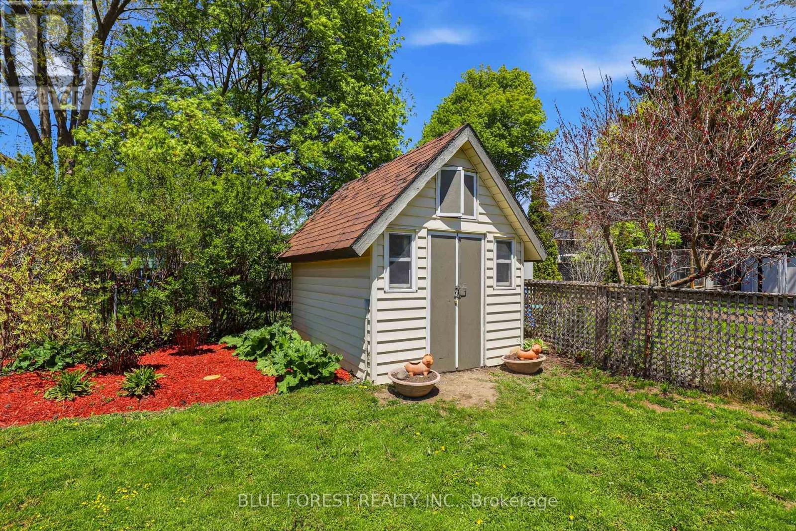 93 NICHOLAS CRESCENT - 30