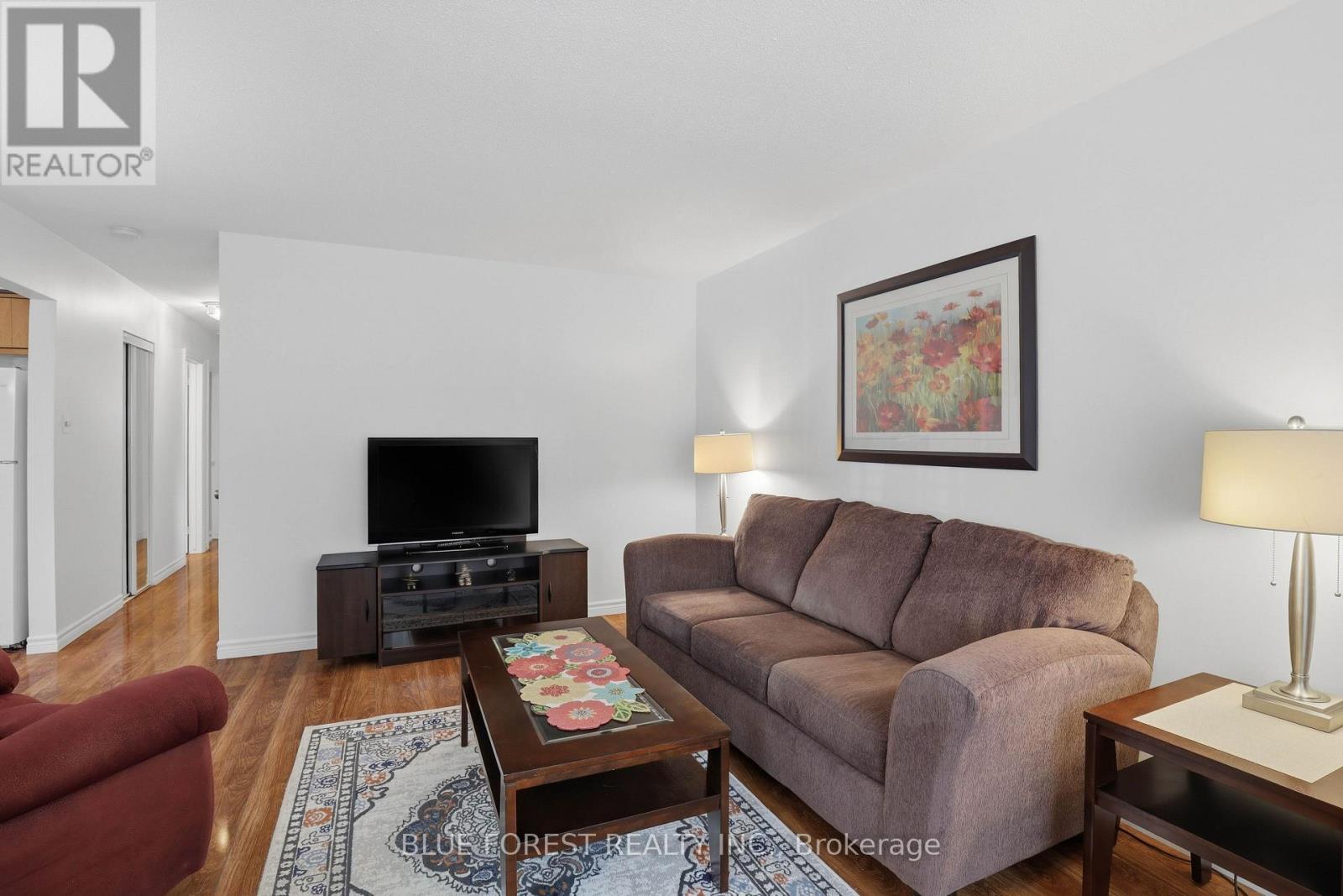 93 NICHOLAS CRESCENT - 5
