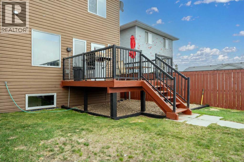 307 16 Street E - 20
