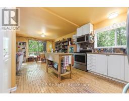 Foyer - 2205 Calabogie Road, Greater Madawaska, ON K0J1E0 Photo 8
