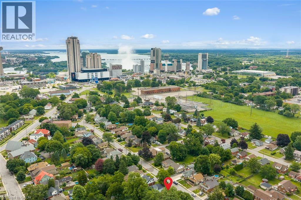 5939 SYMMES Avenue - 33