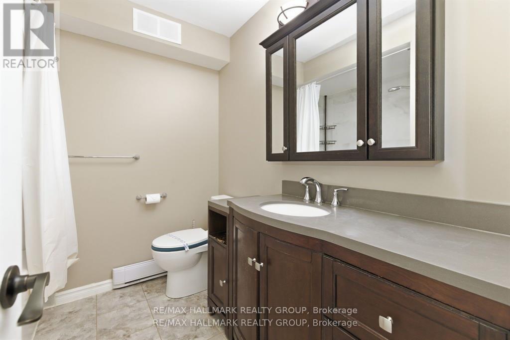 #3 390 BRISTON PRIVATE - 27