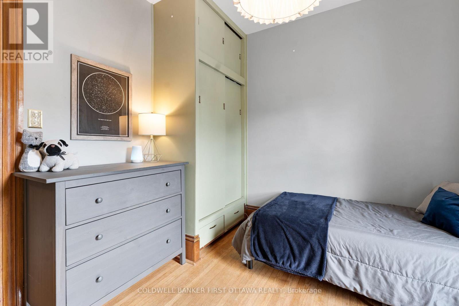 20 MCEWEN AVENUE - 24