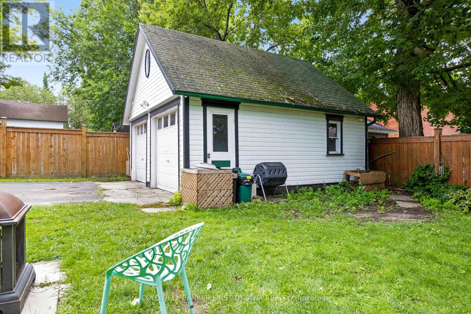 20 MCEWEN AVENUE - 31