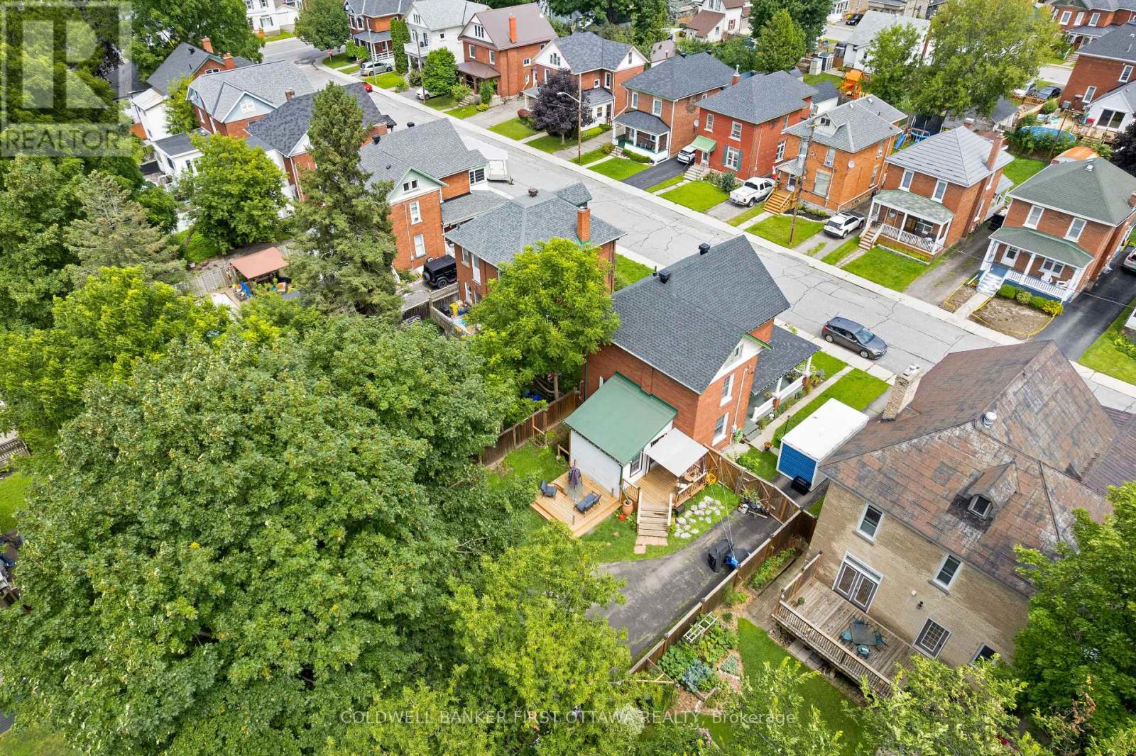 20 MCEWEN AVENUE - 34