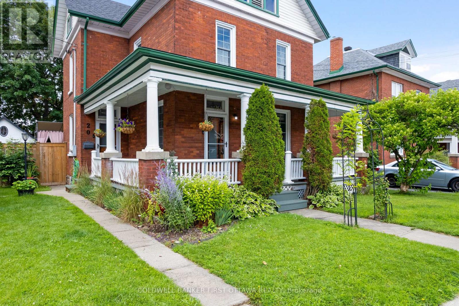 20 MCEWEN AVENUE - 4