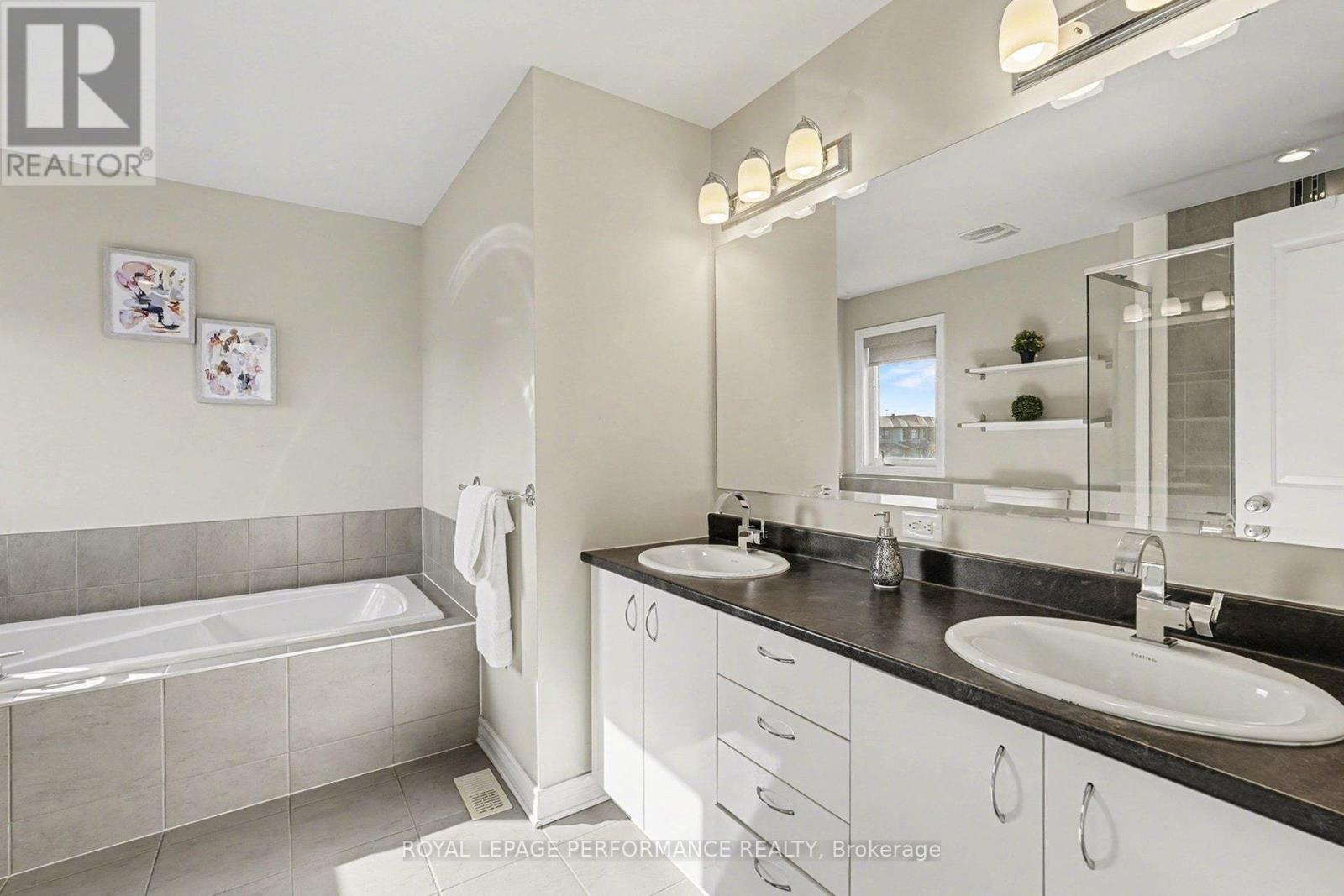 504 YELLOW BIRCH STREET - 21