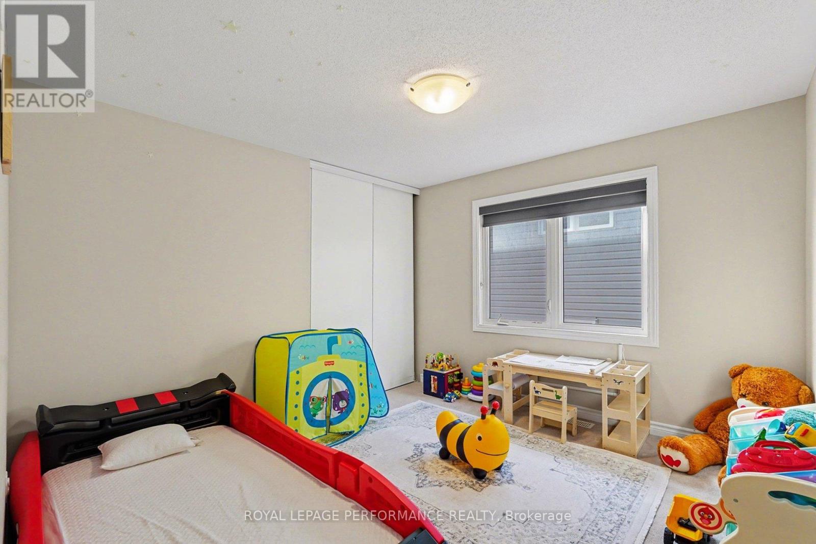 504 YELLOW BIRCH STREET - 24