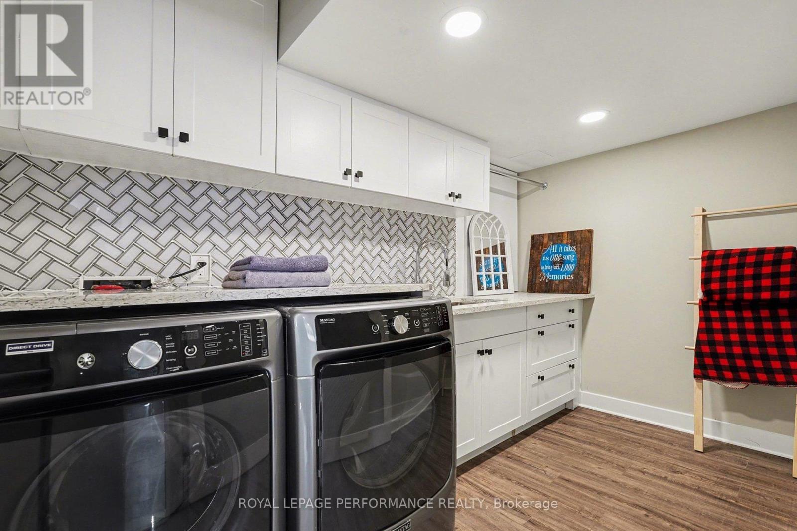 504 YELLOW BIRCH STREET - 30