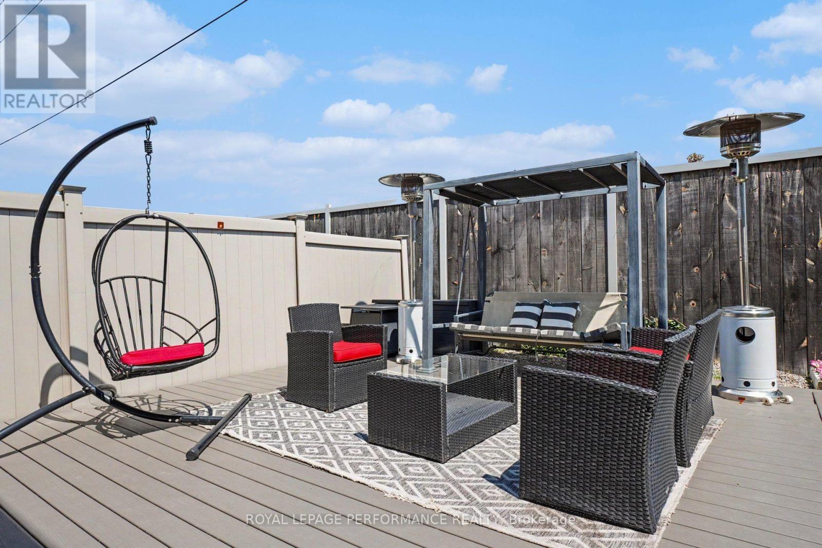 504 YELLOW BIRCH STREET - 33