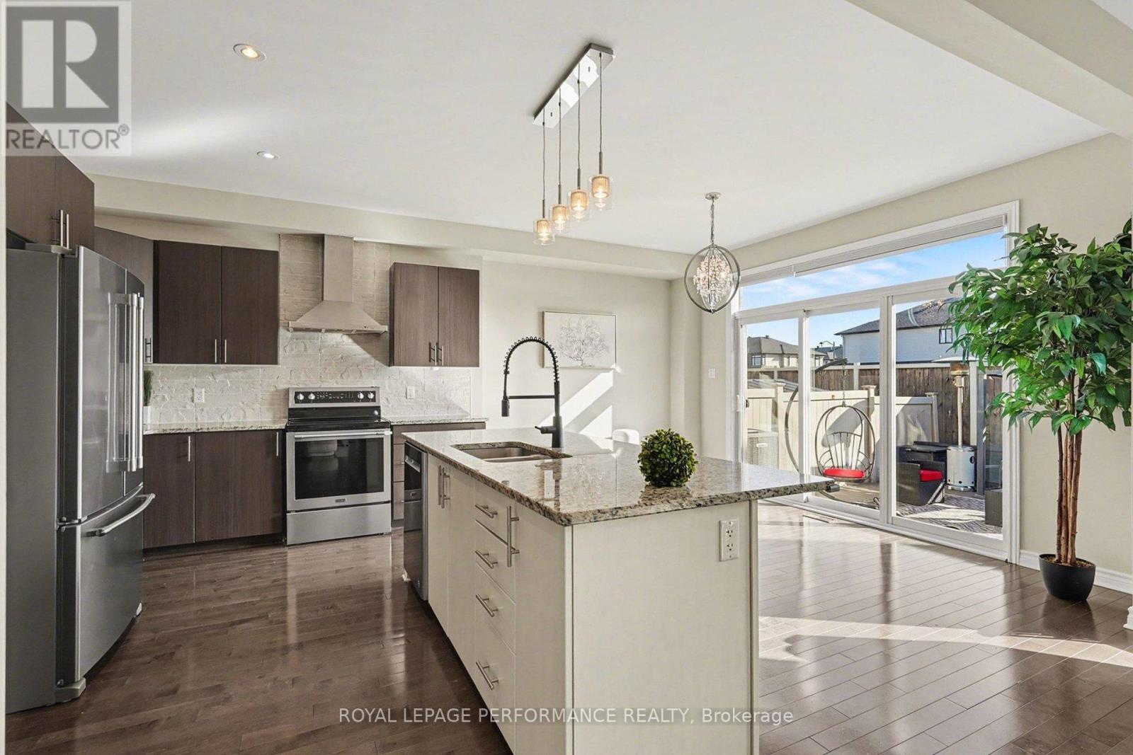 504 YELLOW BIRCH STREET - 7