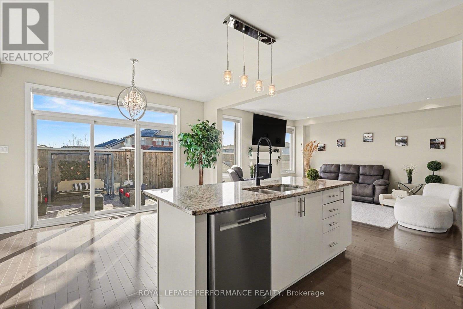504 YELLOW BIRCH STREET - 9