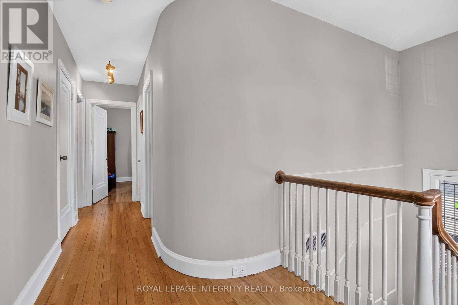 84 RIVERDALE AVENUE - 21