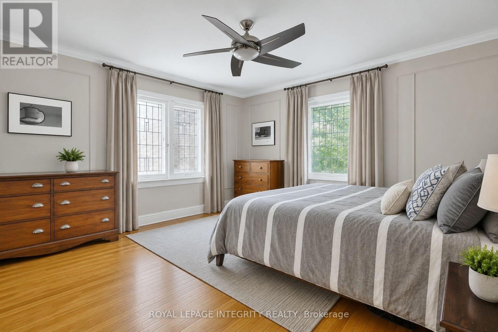 84 RIVERDALE AVENUE - 23