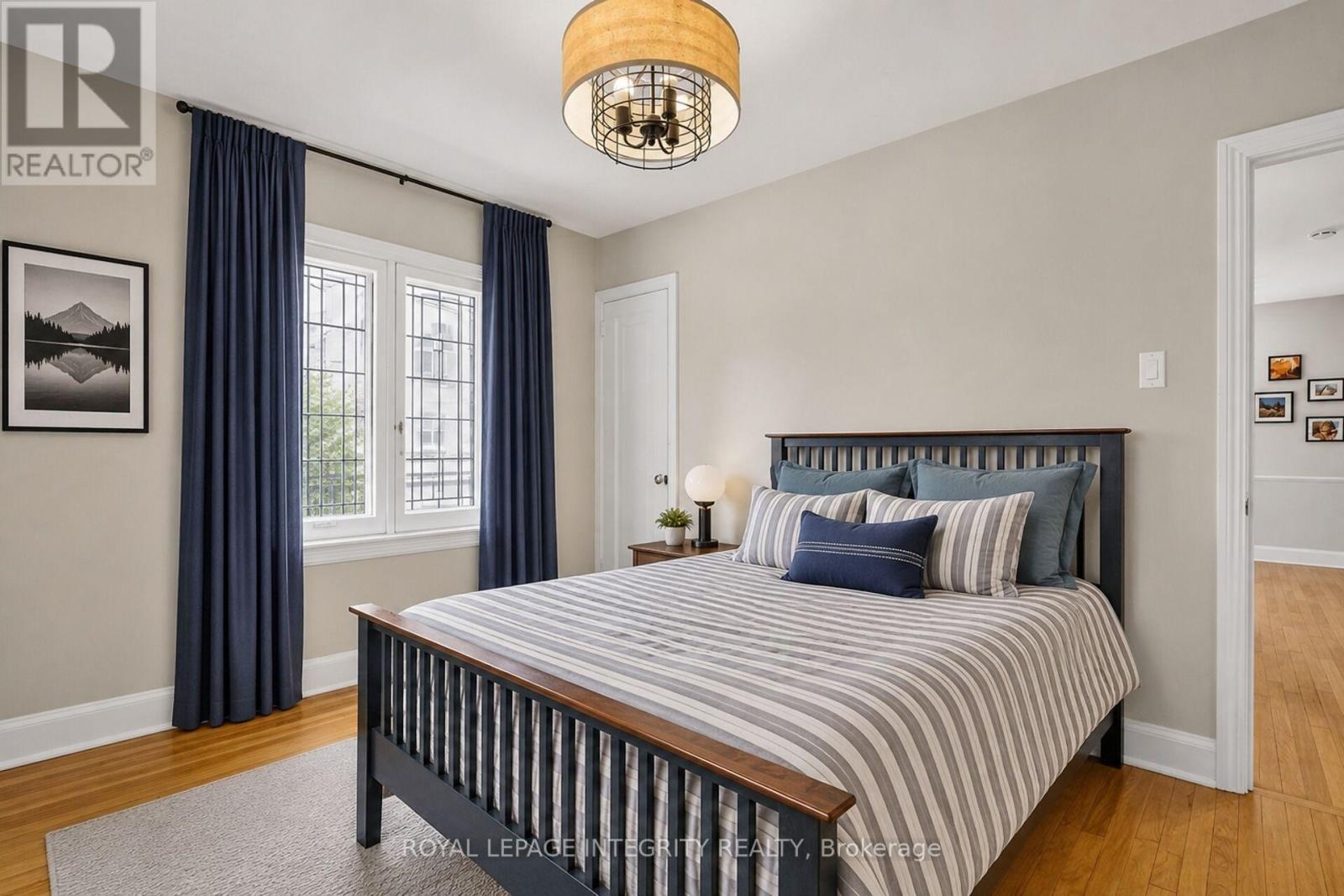 84 RIVERDALE AVENUE - 25