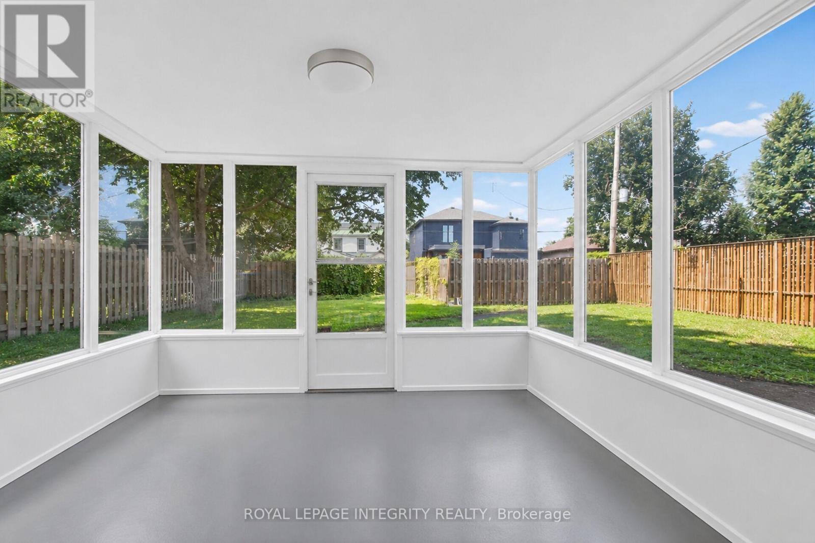 84 RIVERDALE AVENUE - 30