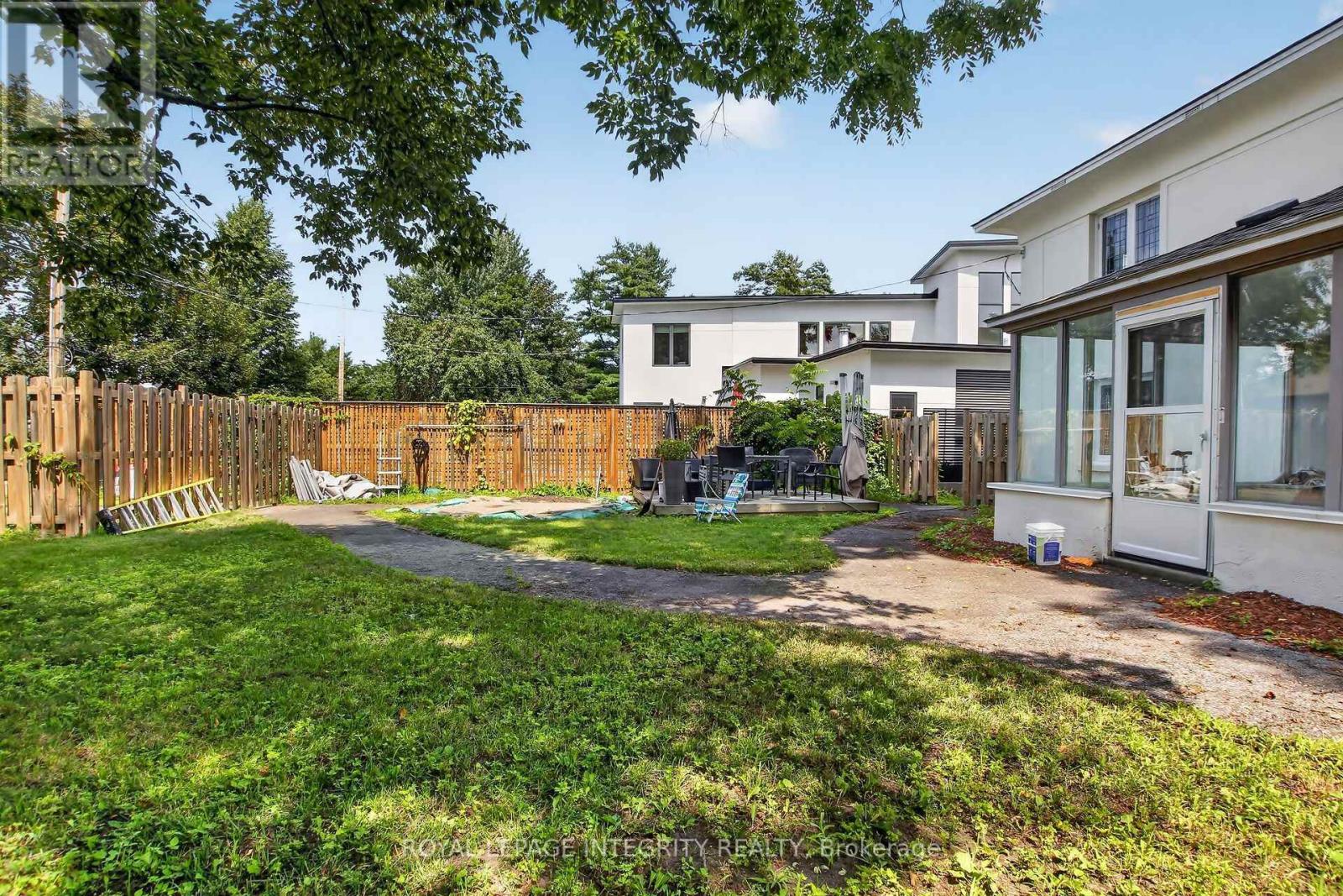 84 RIVERDALE AVENUE - 33