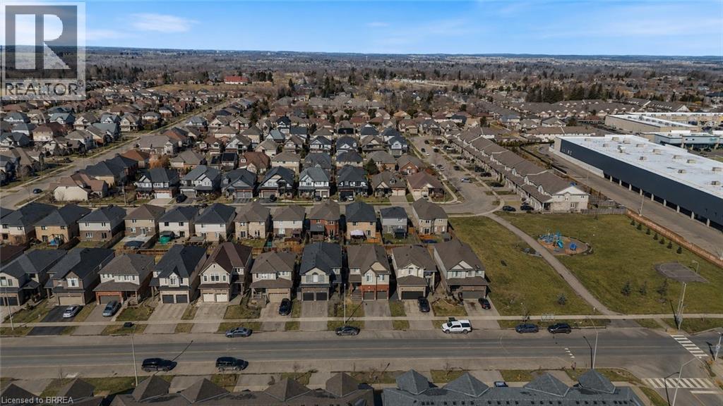 32 ARLINGTON Parkway - 28
