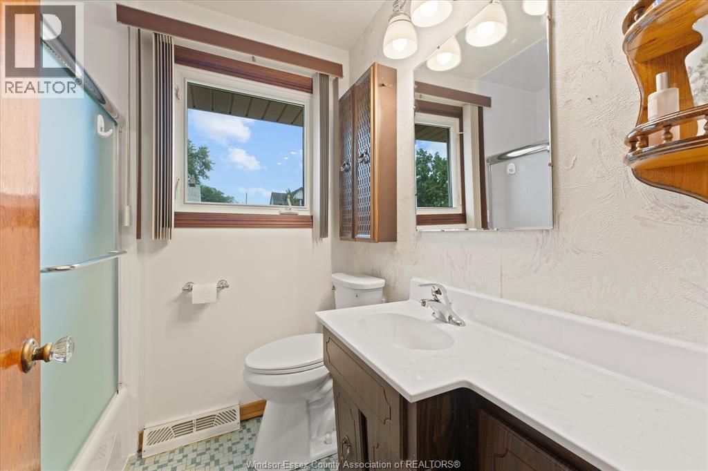 Thumbnail 17
