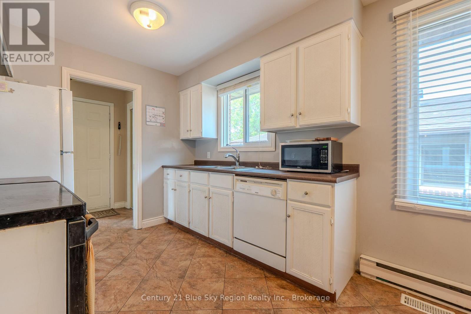 113 SABLE CRESCENT - 18
