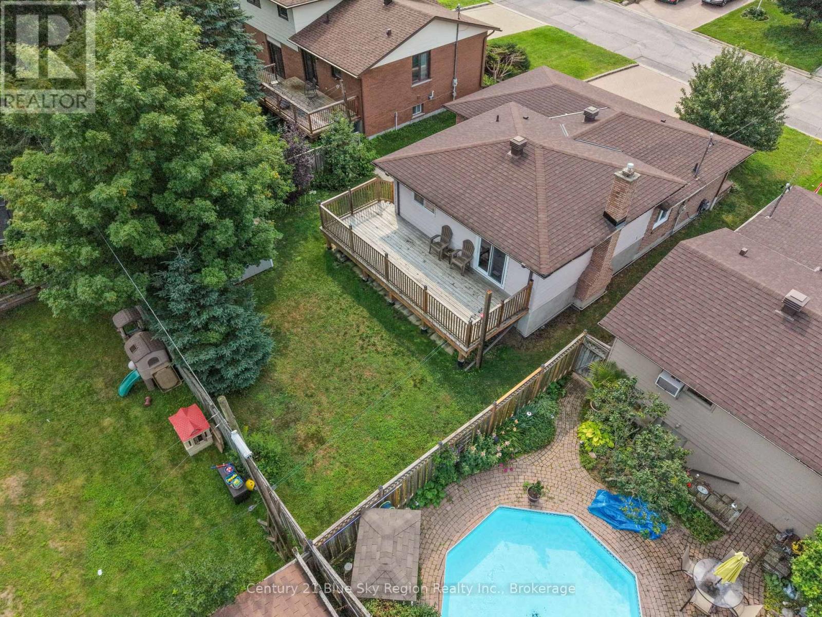 113 SABLE CRESCENT - 4