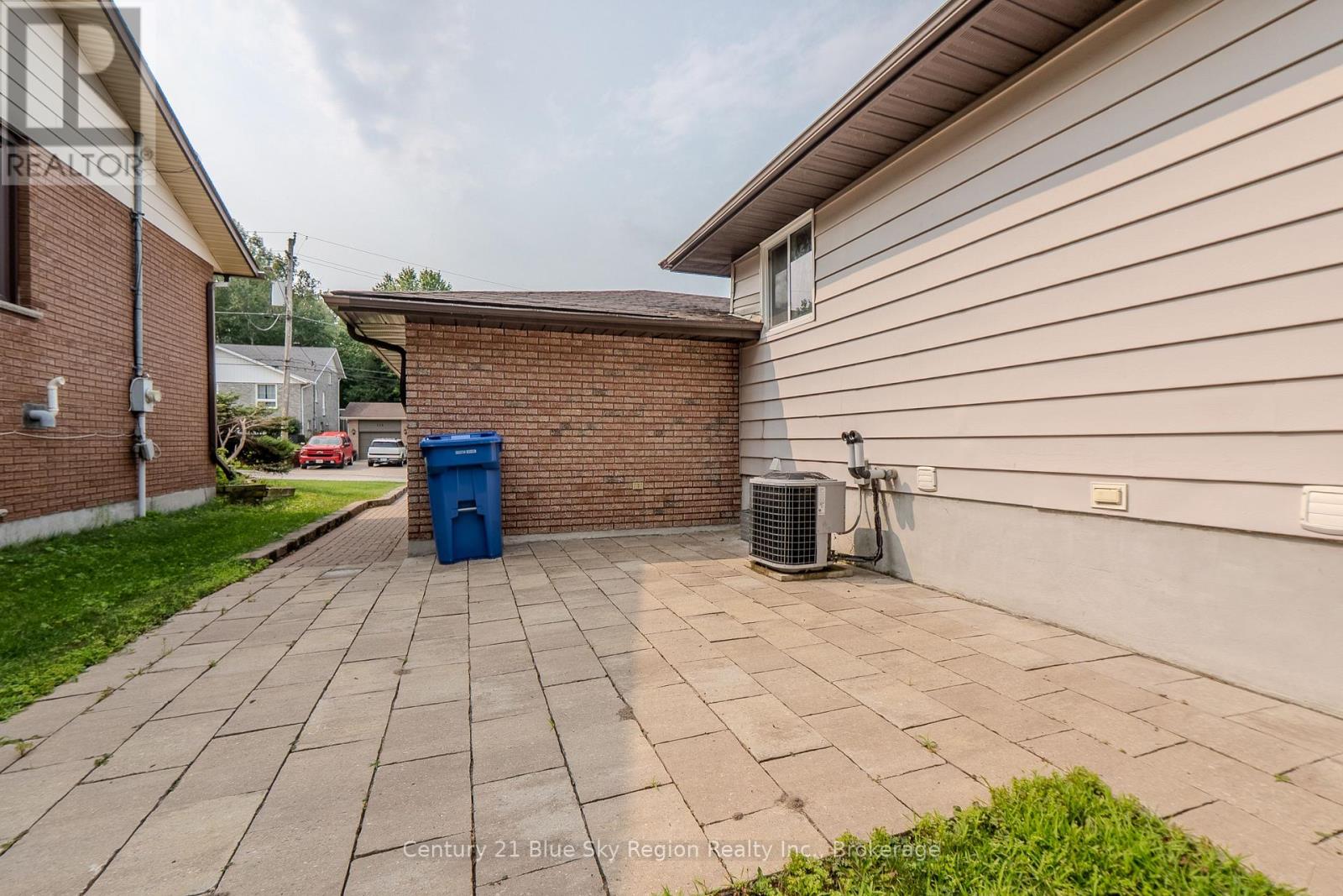 113 SABLE CRESCENT - 45