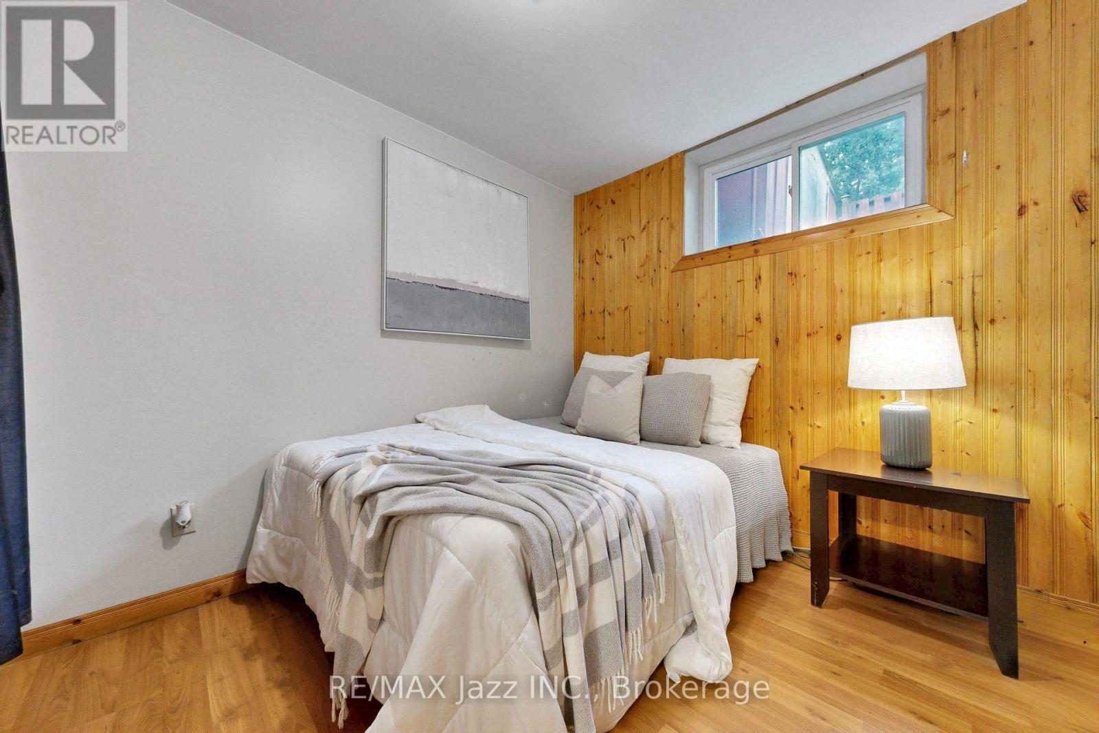 3 POCHON AVENUE - 37