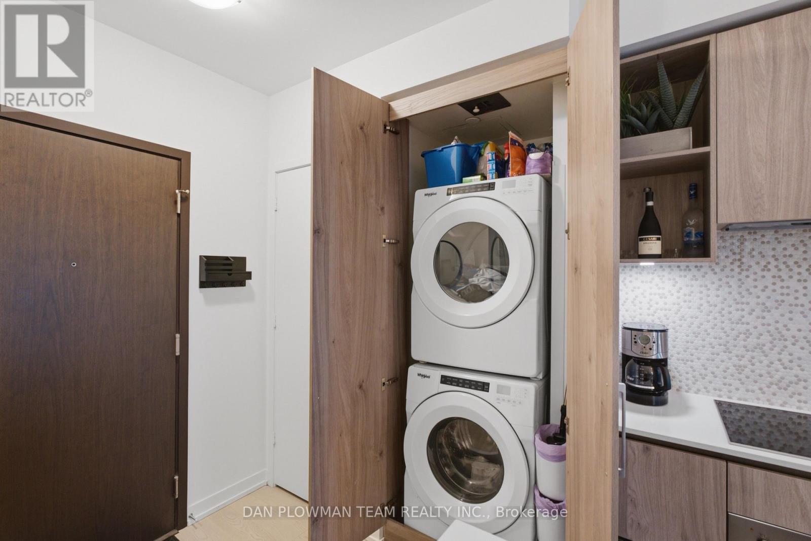 #901 1 YORKVILLE AVENUE - Image 23