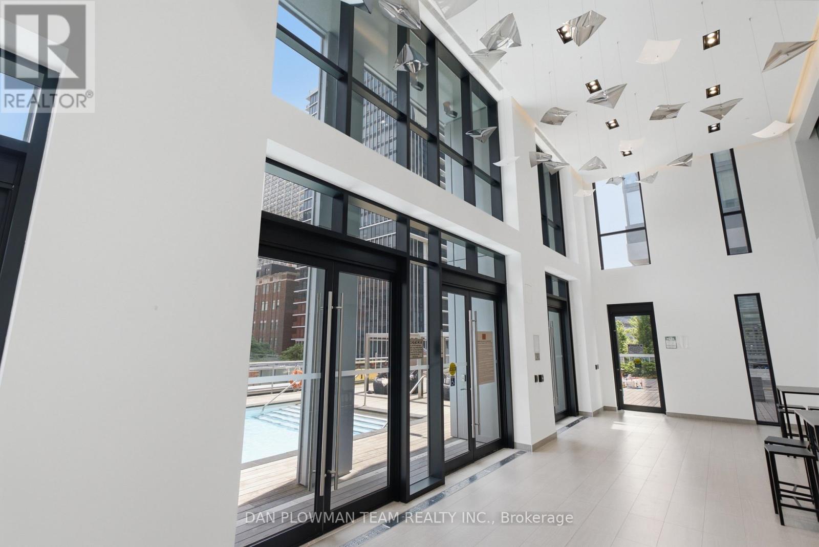 #901 1 YORKVILLE AVENUE - Image 25
