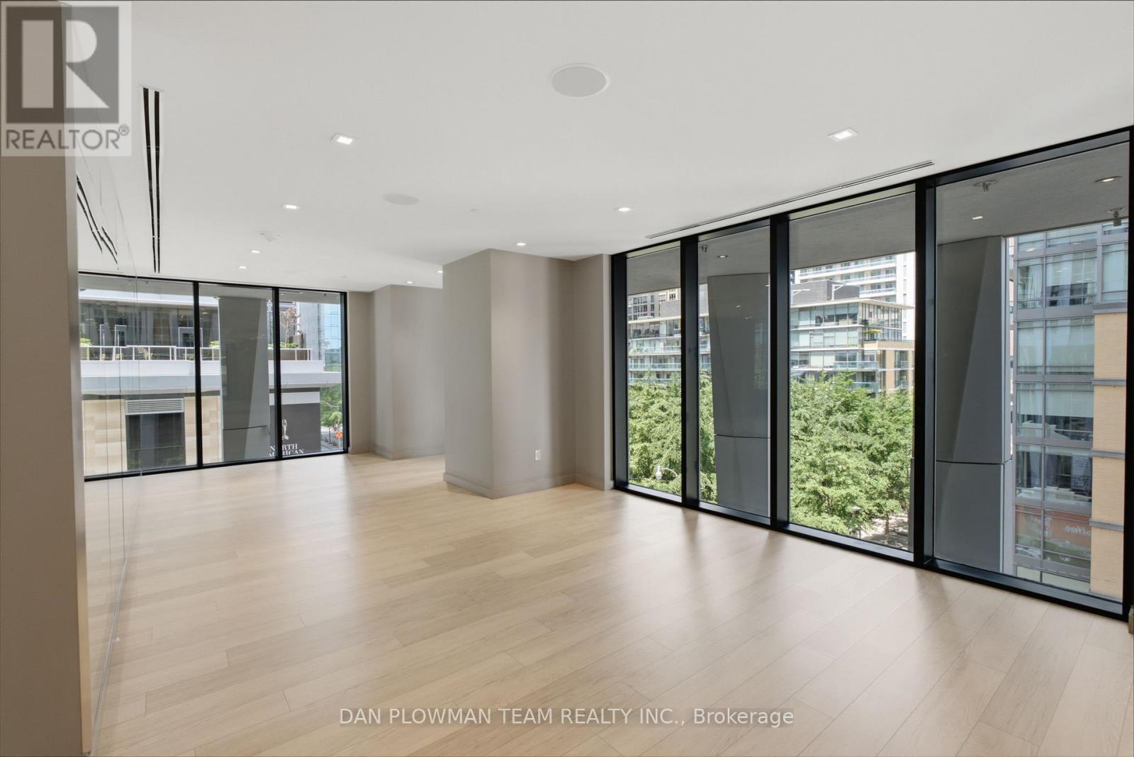#901 1 YORKVILLE AVENUE - Image 34