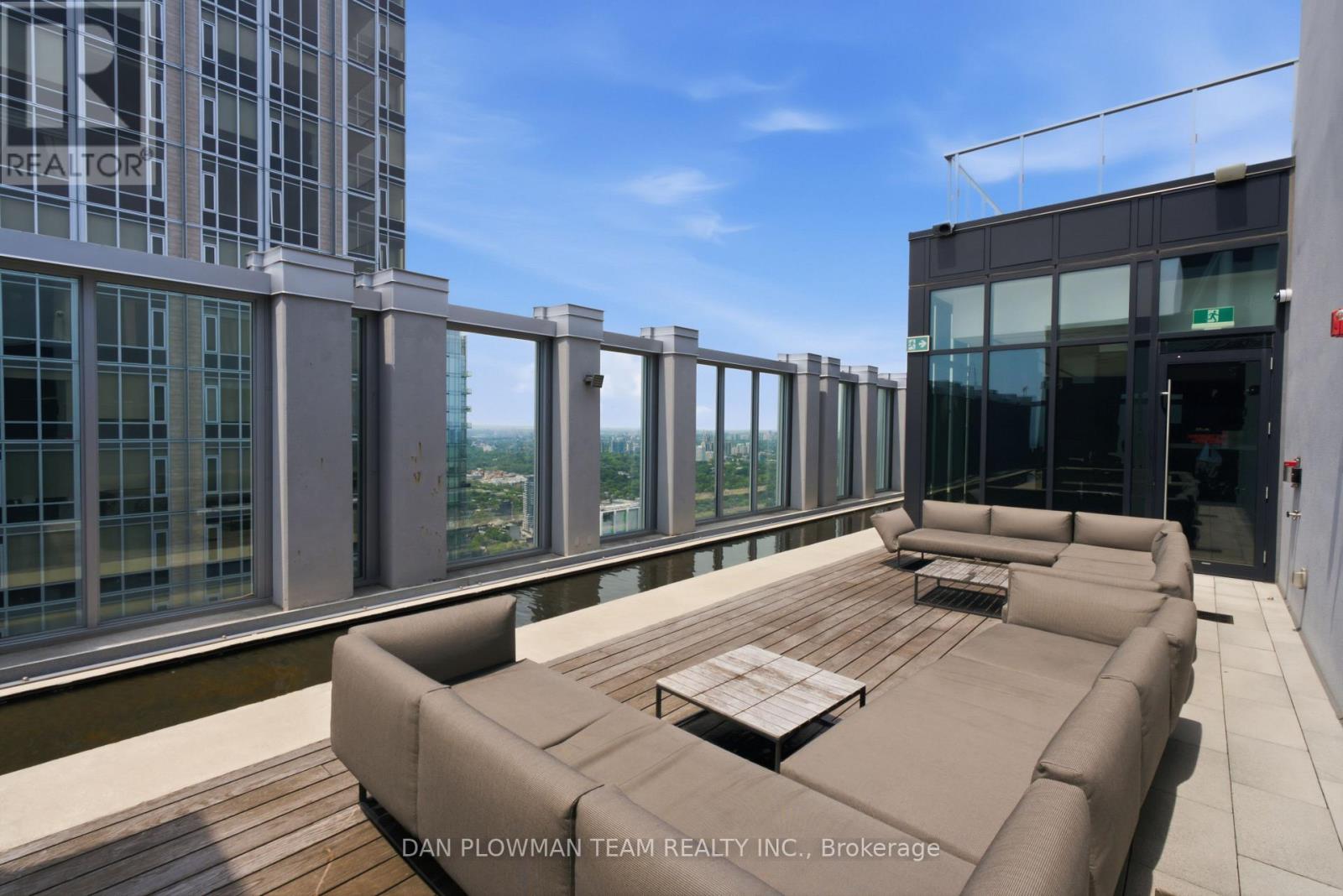 #901 1 YORKVILLE AVENUE - Image 38