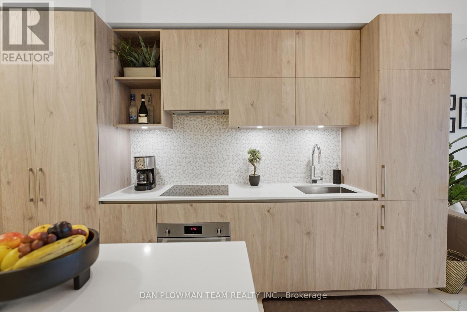 #901 1 YORKVILLE AVENUE - Image 4