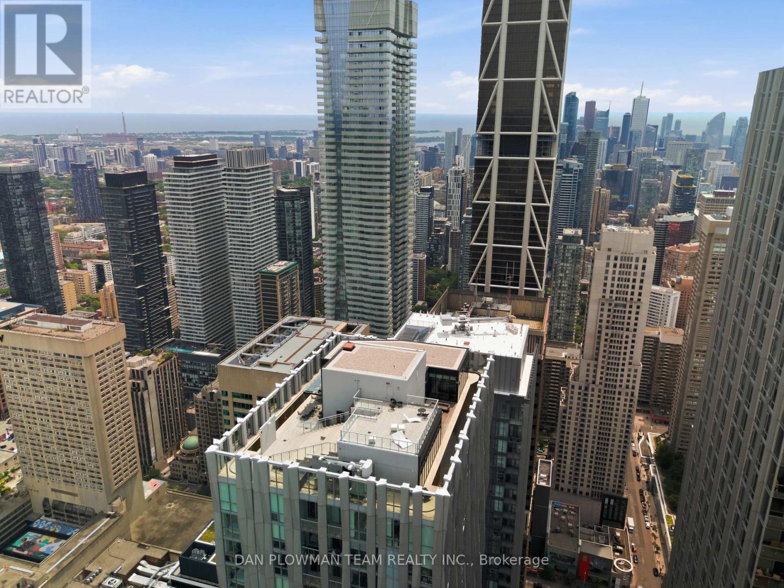 #901 1 YORKVILLE AVENUE - Image 41
