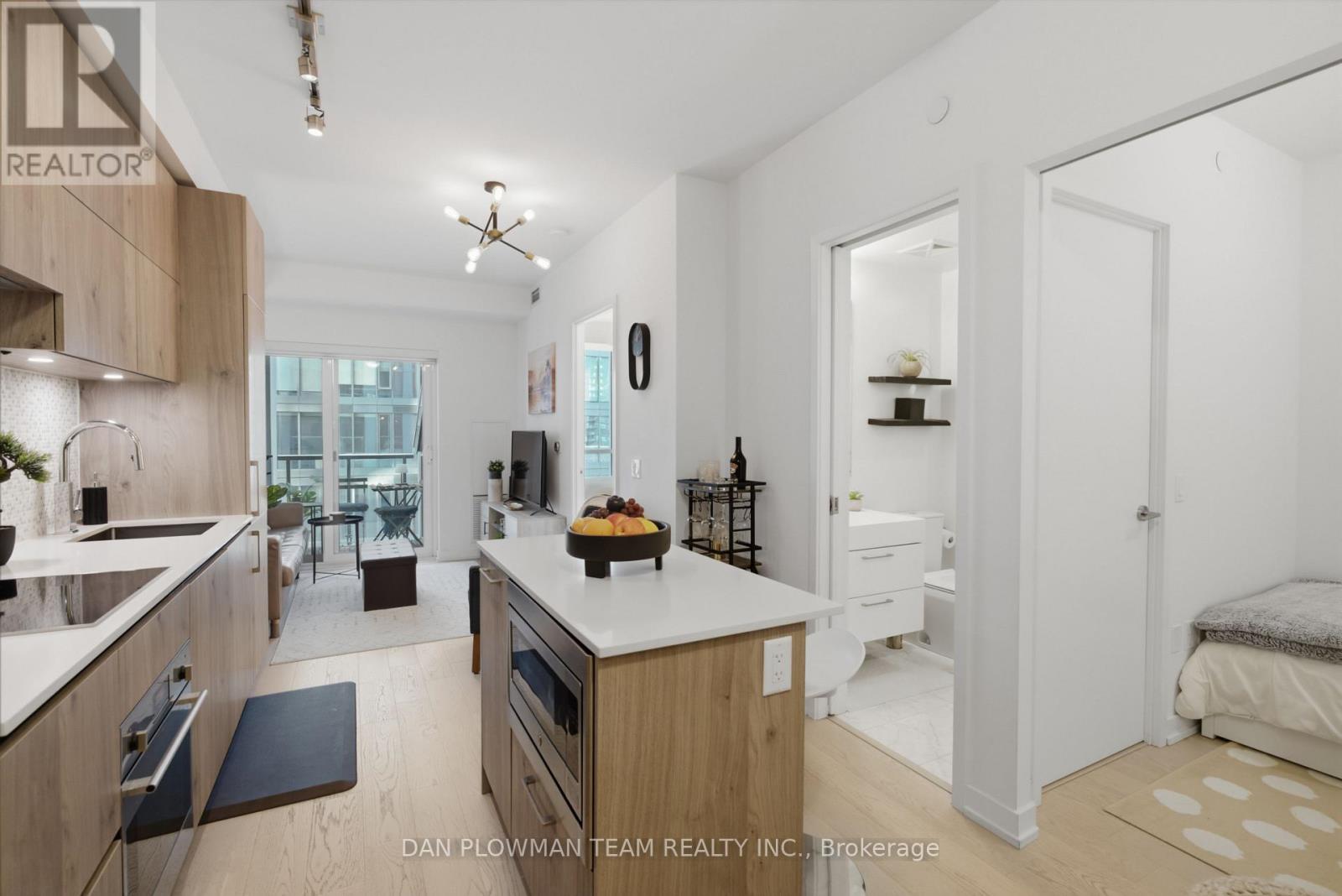 #901 1 YORKVILLE AVENUE - Image 5