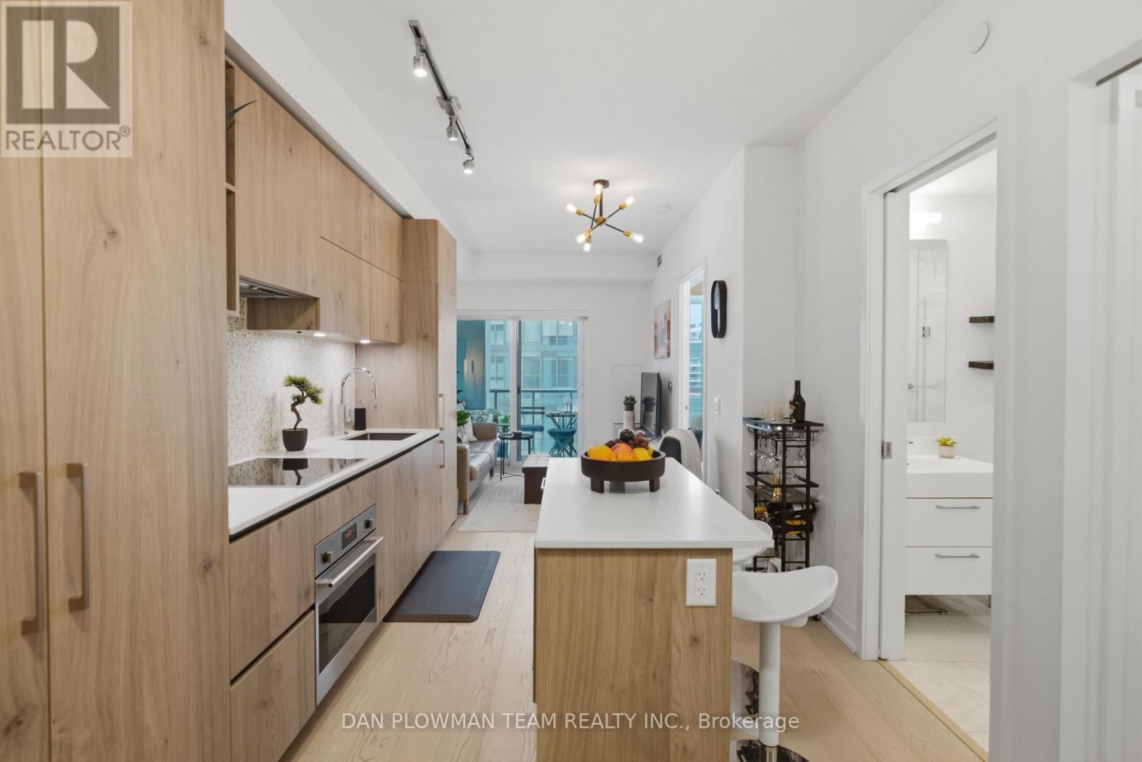 #901 1 YORKVILLE AVENUE - Image 6
