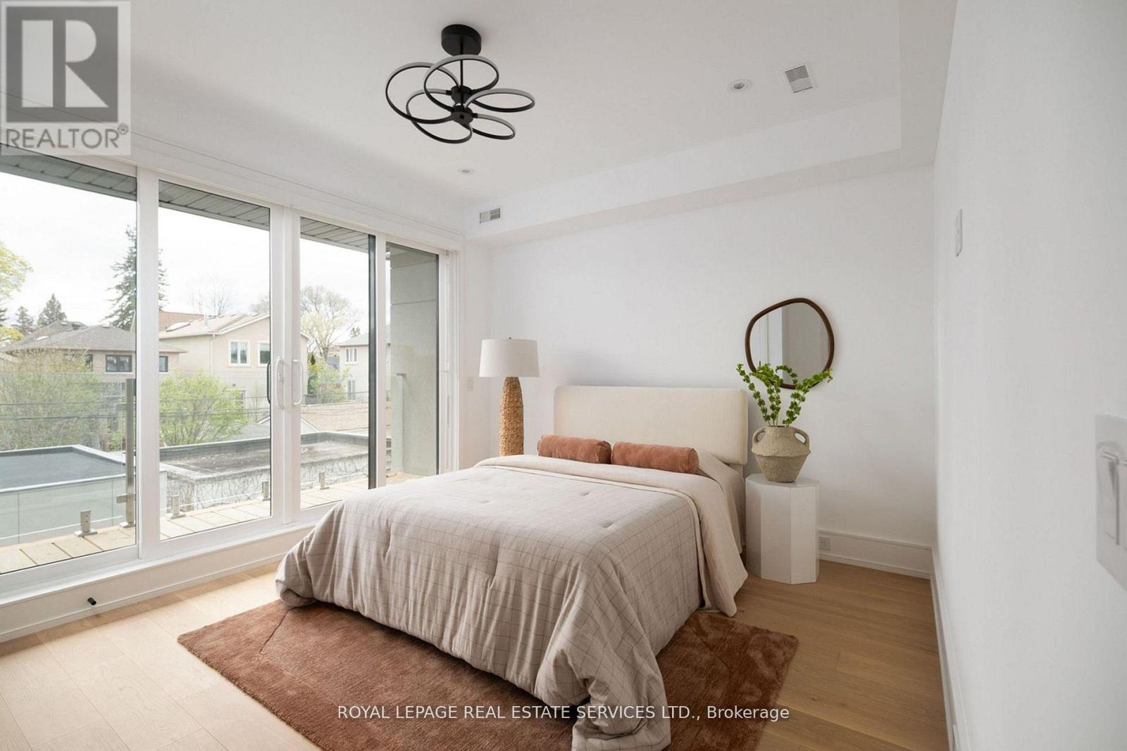 237 BEDFORD PARK AVENUE - Image 30