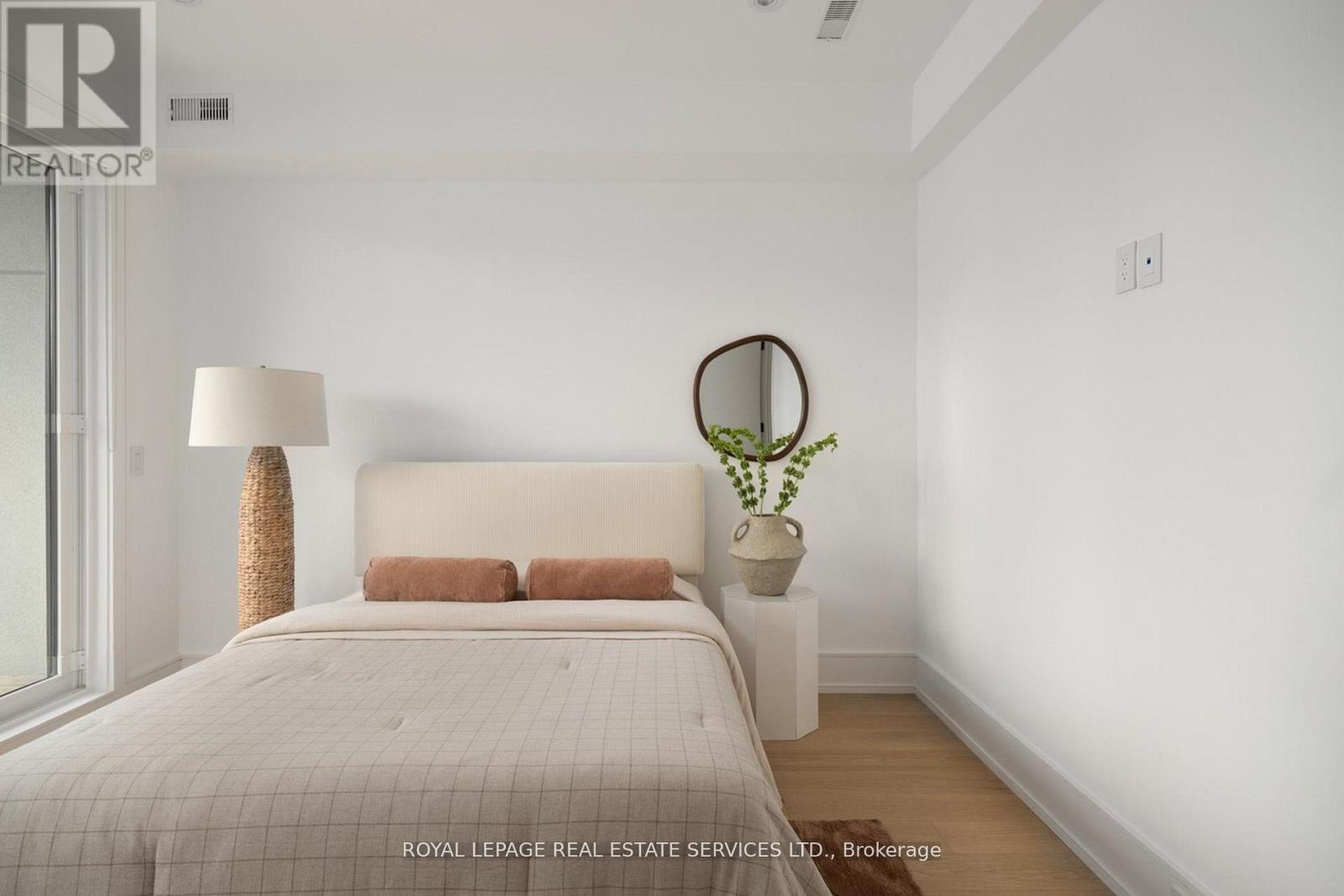 237 BEDFORD PARK AVENUE - Image 31