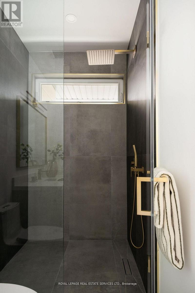 237 BEDFORD PARK AVENUE - Image 34
