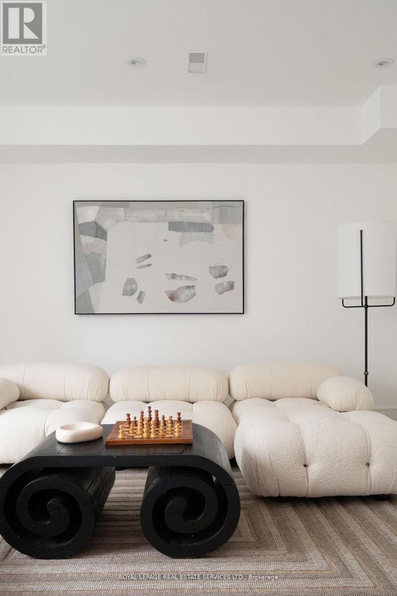 237 BEDFORD PARK AVENUE - Image 37