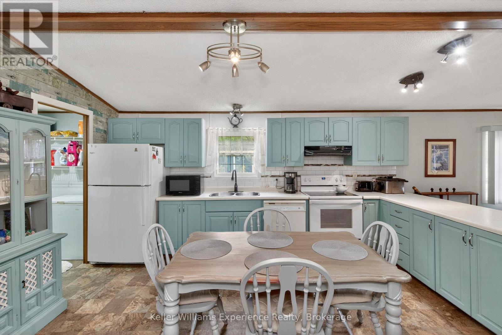#15 5411 ELLIOTT SIDE ROAD - 10