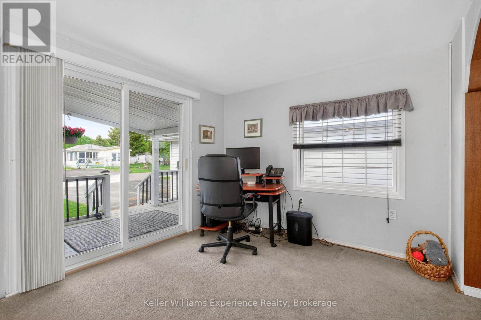 #15 5411 ELLIOTT SIDE ROAD - 16