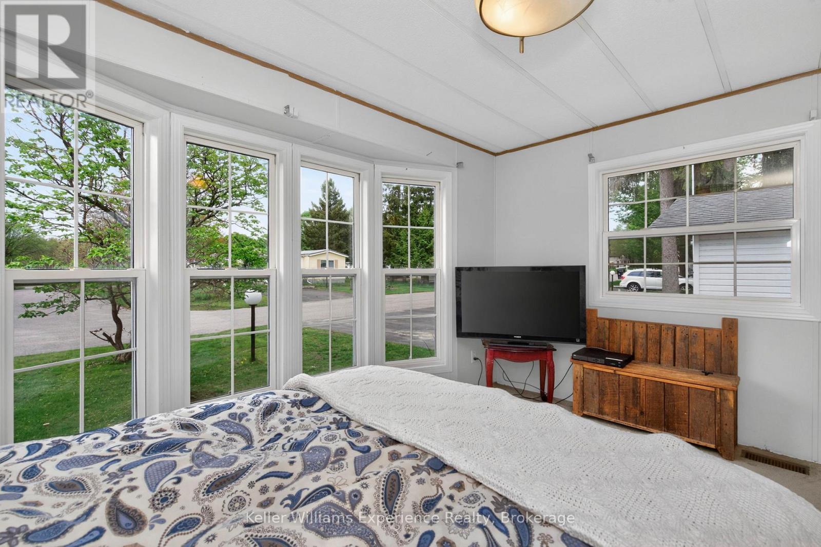#15 5411 ELLIOTT SIDE ROAD - 23