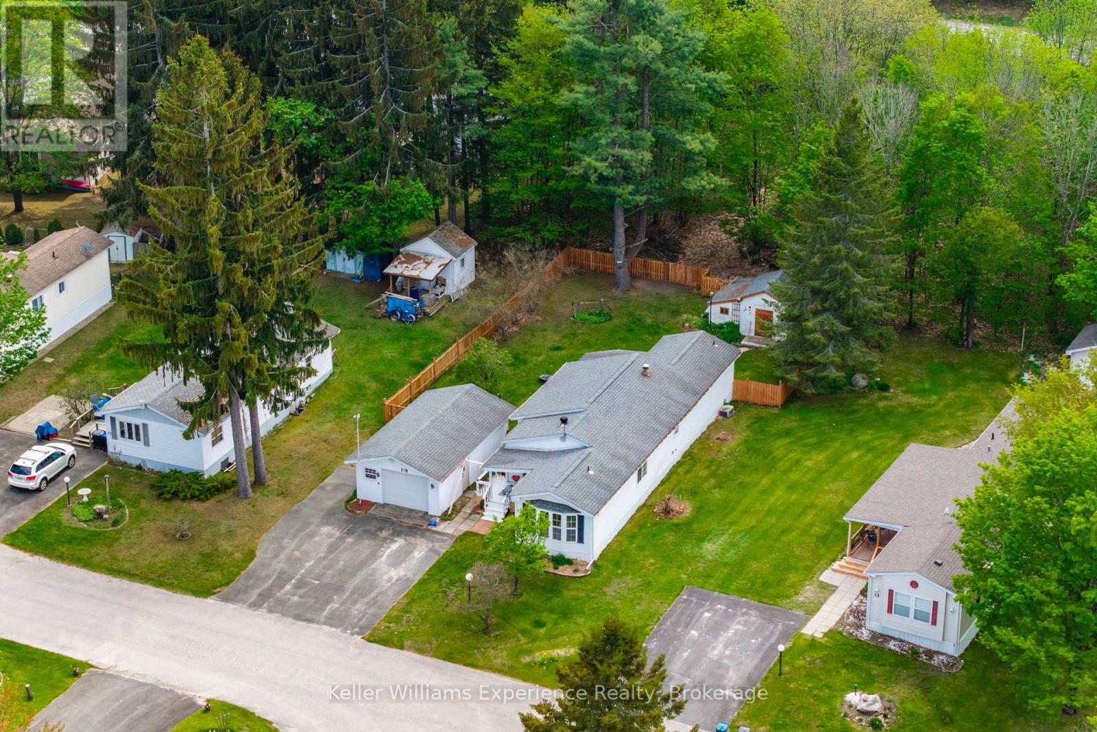 #15 5411 ELLIOTT SIDE ROAD - 36